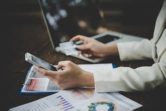 Track Expenses & Payments Without Manual Errors